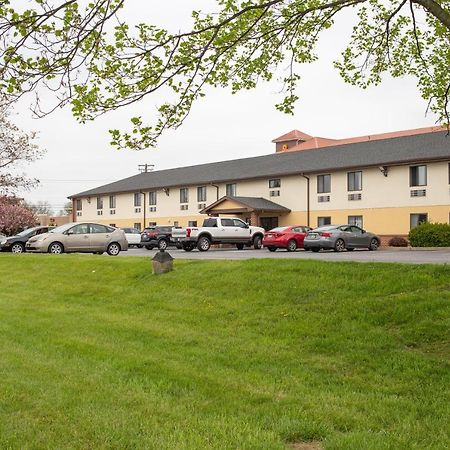 Eastbrook Inn Ронкс Екстериор снимка