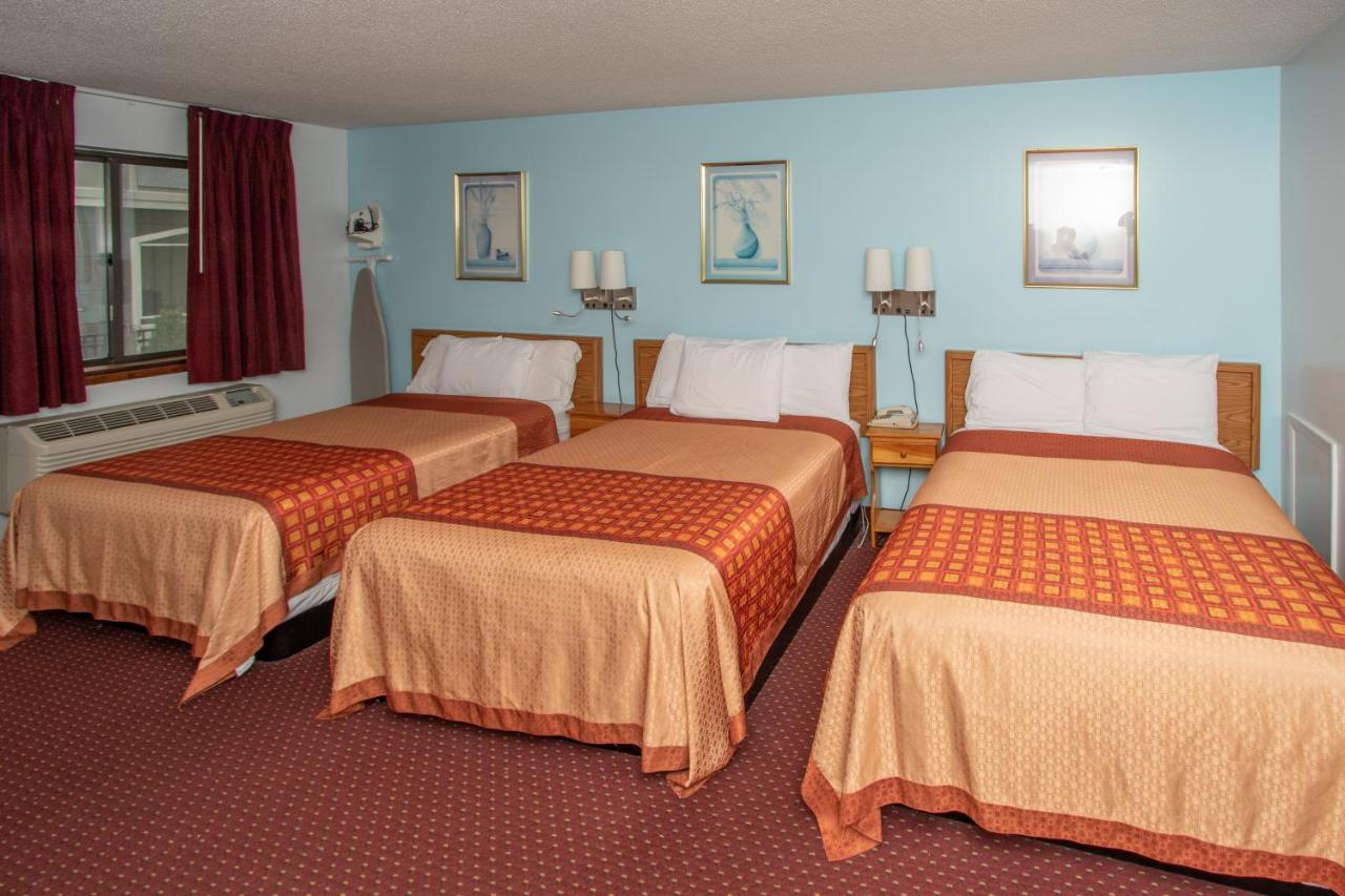 Eastbrook Inn Ронкс Екстериор снимка